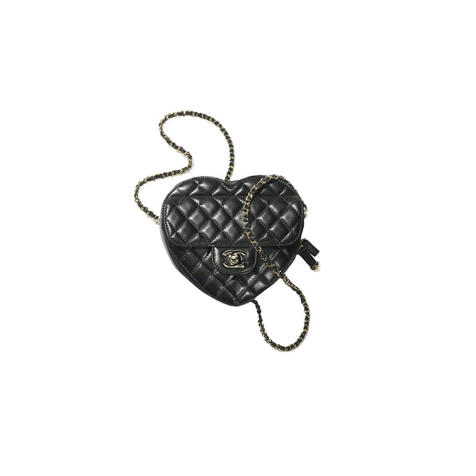 Ch*el 22s heart bag